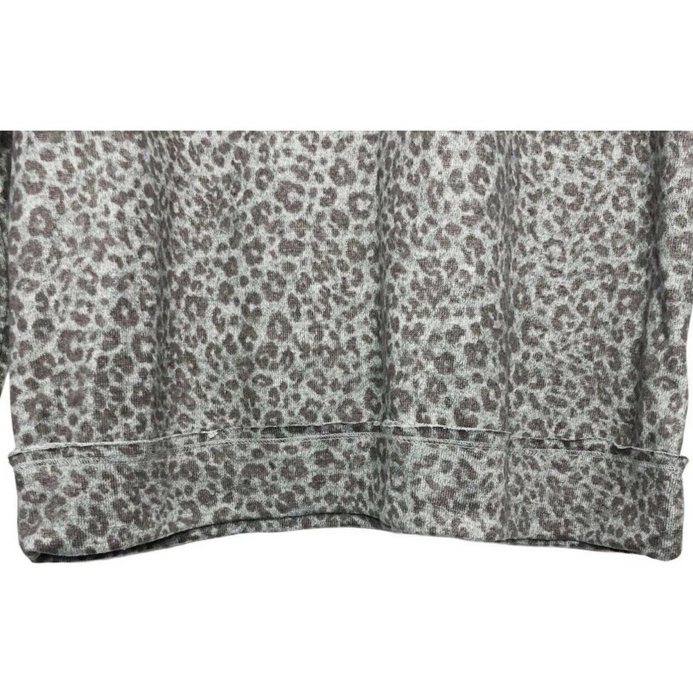 Leopard Print Raglan Long Sleeve Pullover Top Size XS - Picture 5 of 5